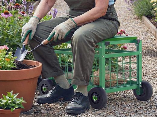 Alter und Garten: Der rollende Gartenhocker