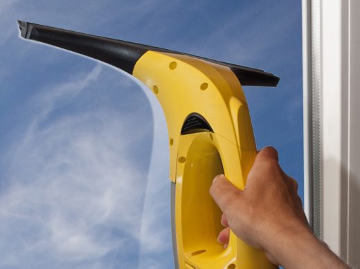 Fensterstaubsauger erleichtert den Fensterputz