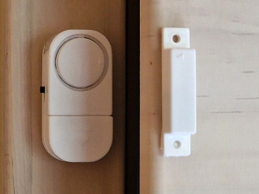 Tür-Fenstermagnet-Set. Hilfe bei Hinlauftendenz