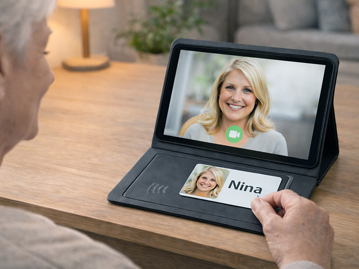 4_3_NFC_Tablet Videoanrufe für Senioren
